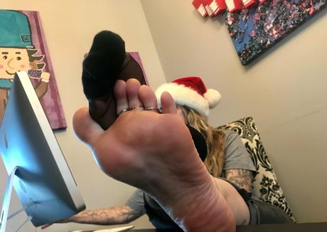 thefantasychest model photos