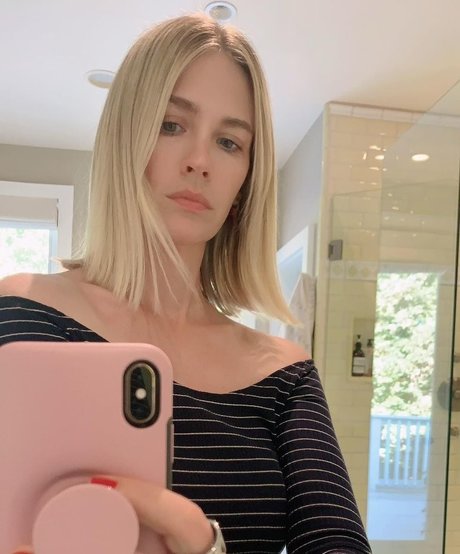 January Jones star images