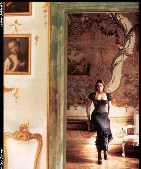 Leelee Sobieski model nudes images