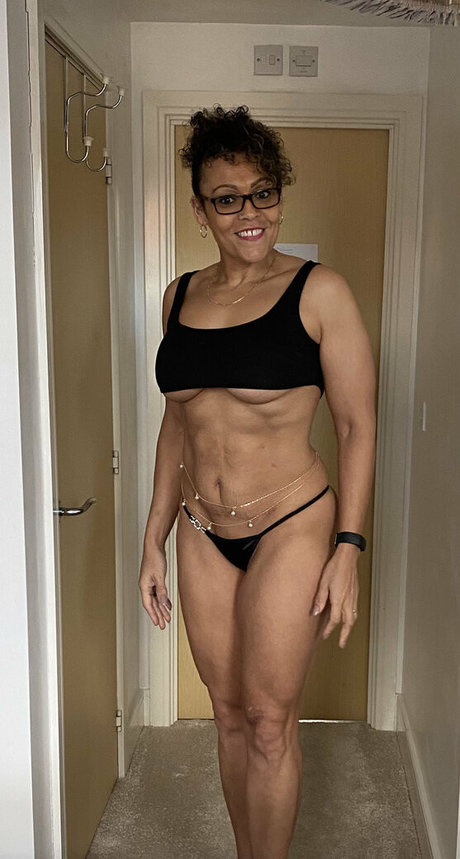 morefunwithdee pretty pornstar photos