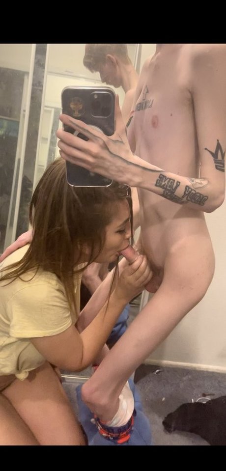 Long Neck pornstar beautiful photo