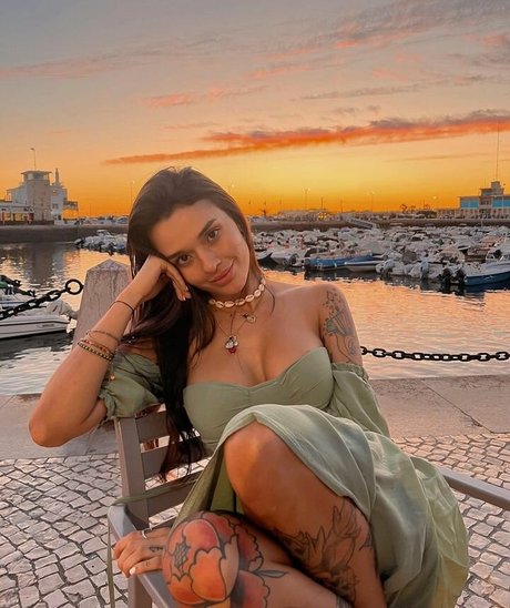 goth onlyfans porno picture