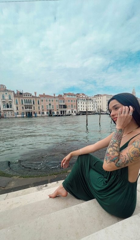 young ebony onlyfans xxx images