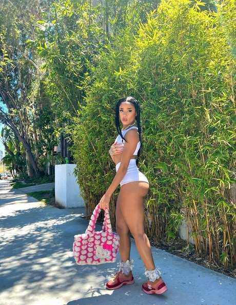 xxxshapeshifter pornstar pretty pics