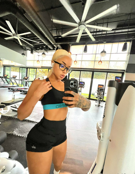 xxxshapeshifter Profile pic