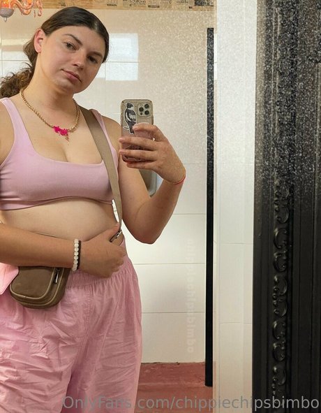 chippiechipsbimbo pornstar hot galleries