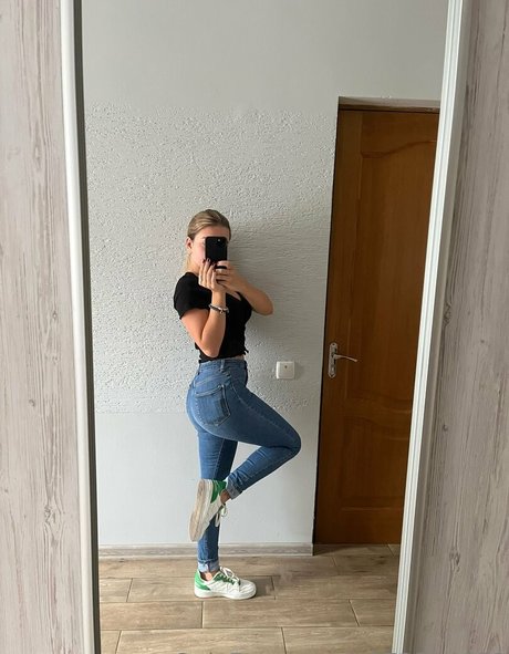 blonde tattoos onlyfans beautiful naked gallery