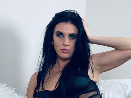 Sara Belle sexy star images