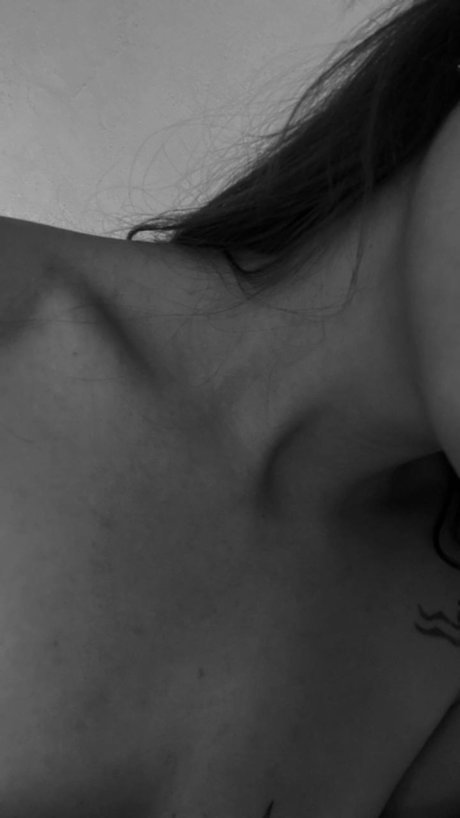 Sweet fetiche pretty model gallery