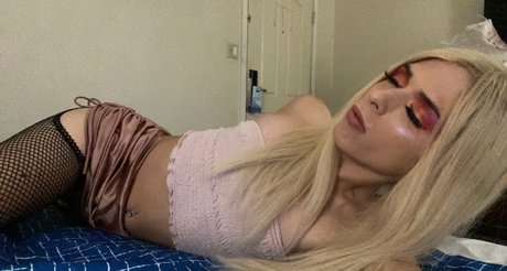 TS VAL pornstar hot photos