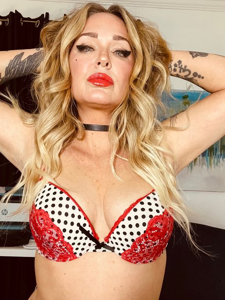 Ryan Lovemodel pornstar xxx photo