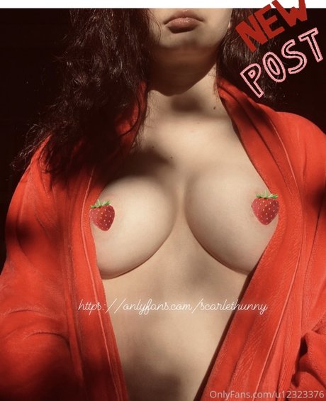 ScarletHunny nudes pornstar images