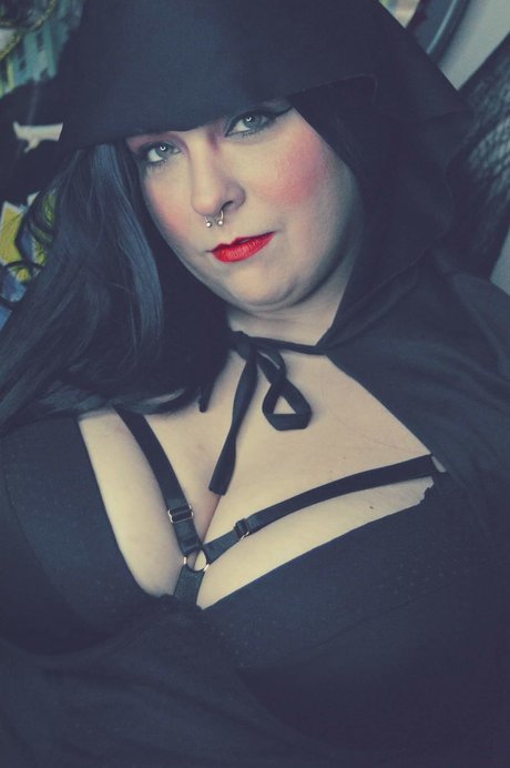 Sawyer St Sin sexy star pictures