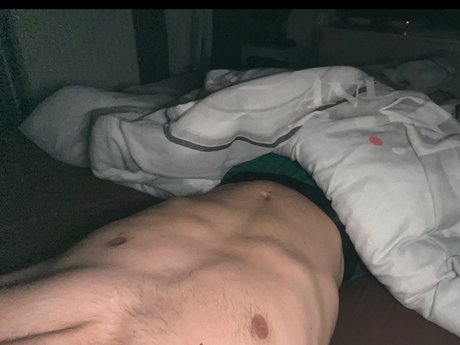 Savoiepas model nude galleries