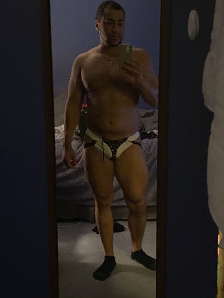 BigLegsLatin19 porn star archive