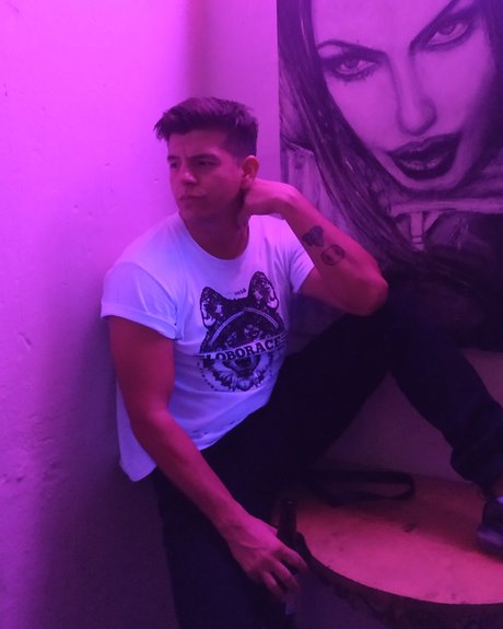 Darthmilo pornstar art photo