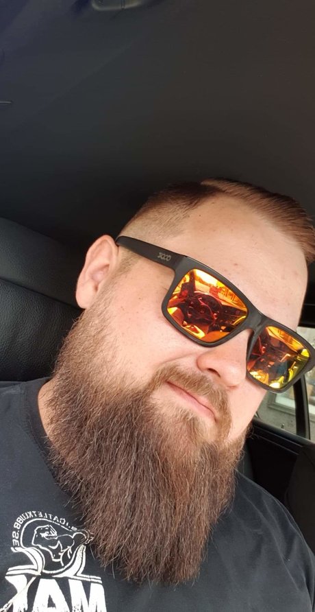 Peter Palm n sexy actress pictures