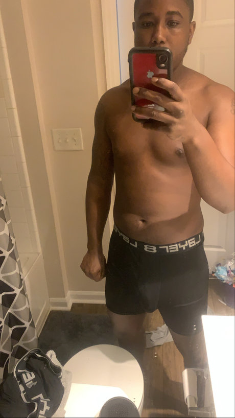 u17379842 hot model gallery