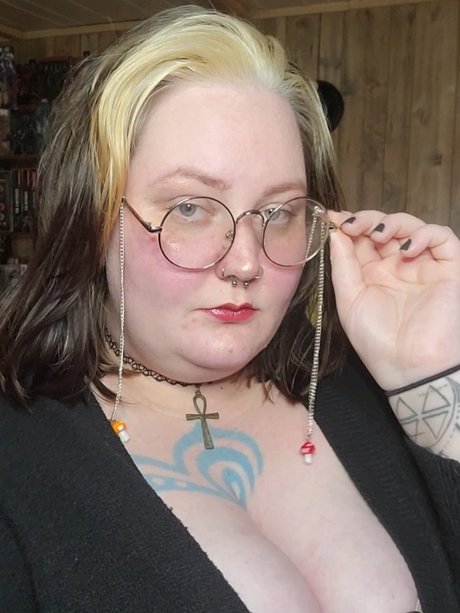 Forest Witch pornstar high quality photos