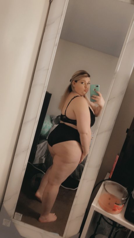 Tarina model nice pics