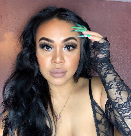 Yojana G_ nude model photo