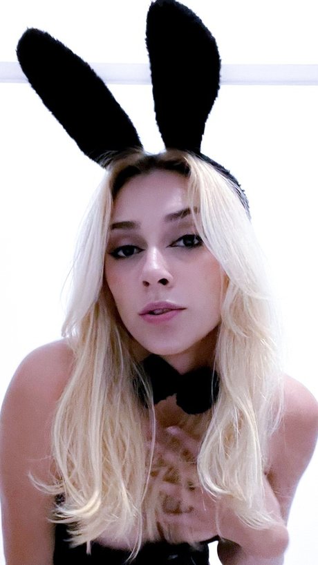 Ya Reis pornstar sex pictures