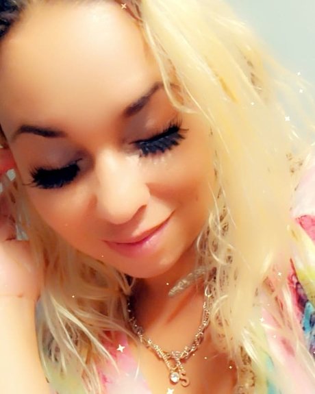 Tay Digzz star free gallery