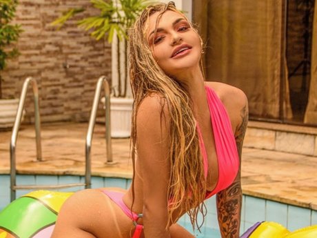 Thay_ model nice pictures