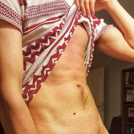 thatgooddirty erotic model photo