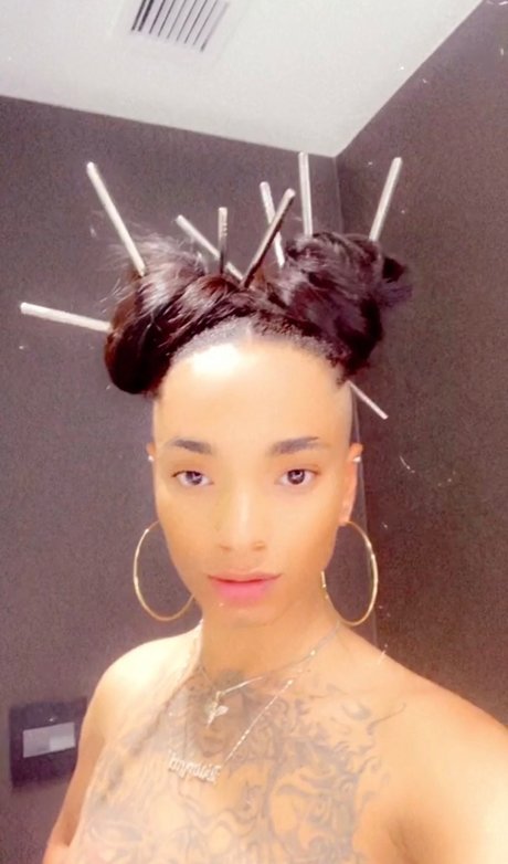 XXXMANNEQUINN star naked galleries