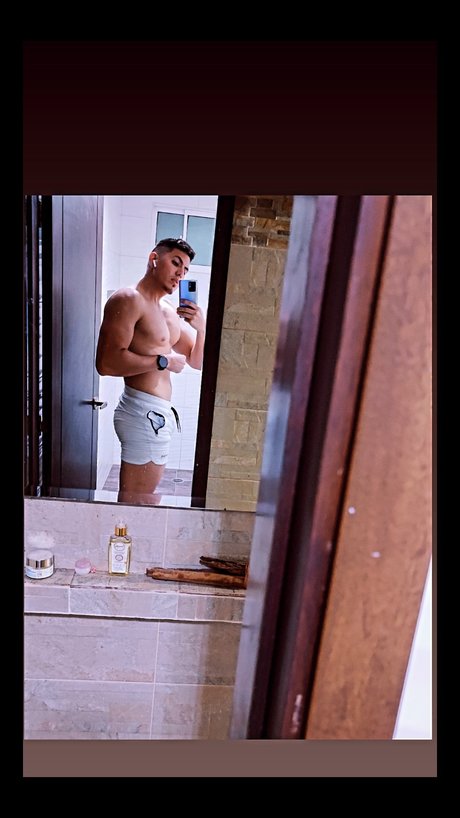 Elias model porn galleries