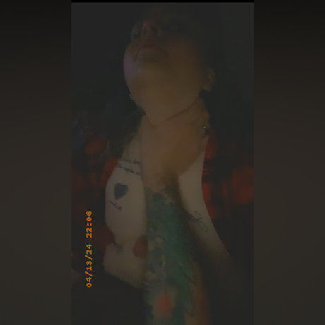 Nikki With The Wet Wet model hd photo