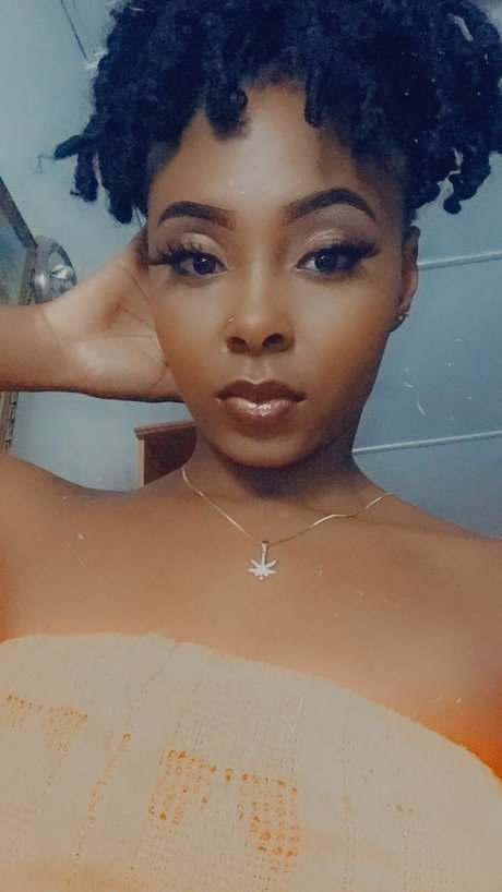 Trina petite Doll model sexy galleries