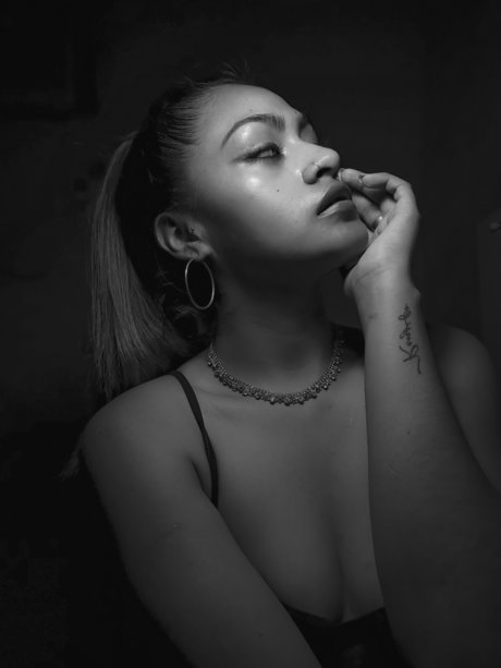 TuConejita_ model top pics