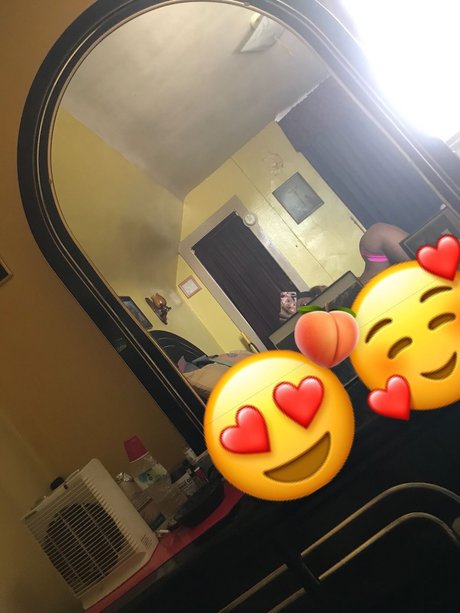 Shy Bunny model top archive