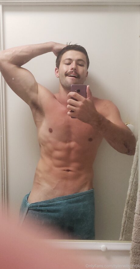 Tyler Wilson porn model image