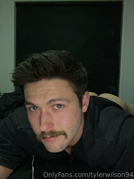 Tyler Wilson art star gallery