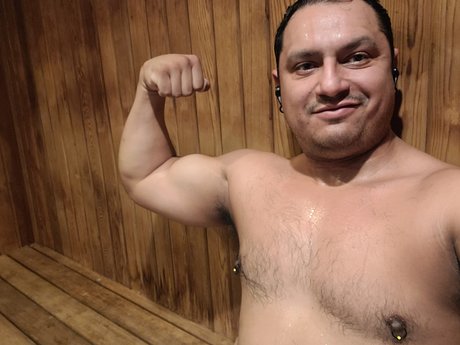 Bonifico Salinas beautiful model picture