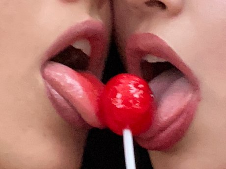 _Ilangel_ model nude image