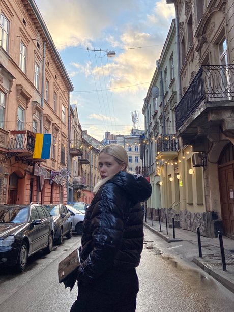 Luna Aurelia free actress picture