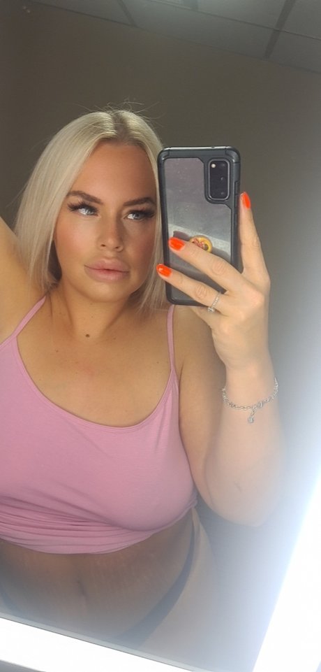 Felicity Lou model xxx archive