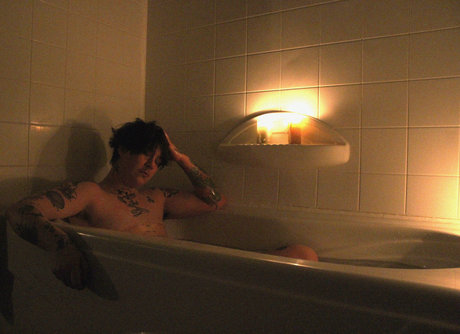 Poe Reeves they them_ star beautiful pics