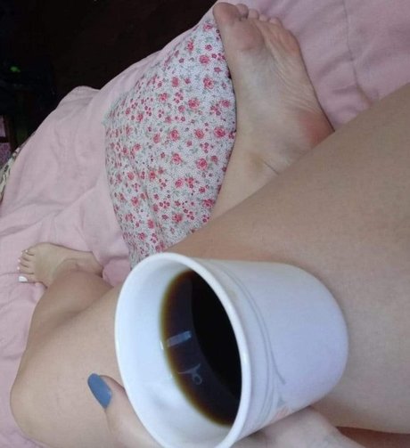 Pao Tello naked star picture