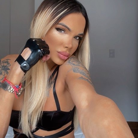 Florencia Kardashian_ xxx pornstar picture