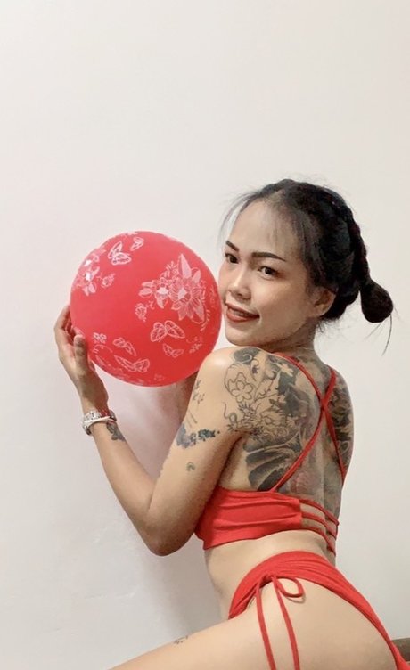 Lukpear9 star nude picture