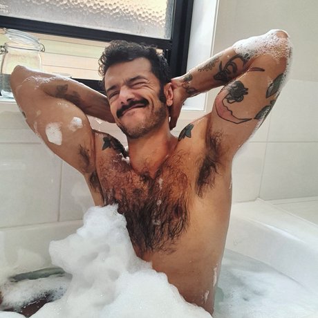 Ollie Kelev naked actress galleries