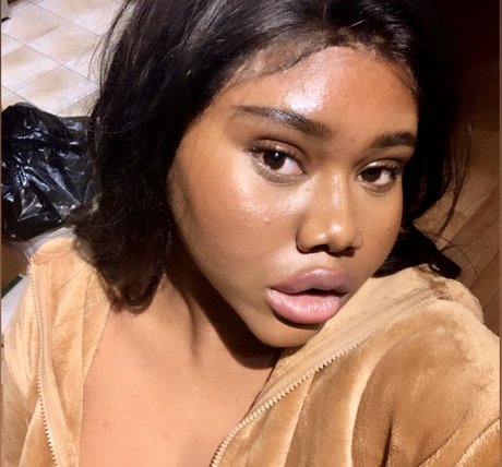 Lamya Rose model sexy pictures