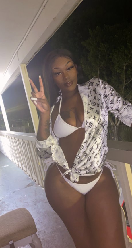 SheSoSwaii hot pornstar photo