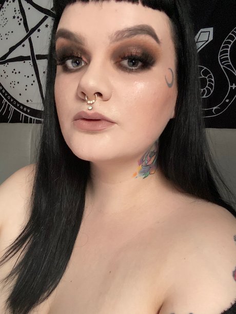 SOF A THE AMAZON nice actress gallery