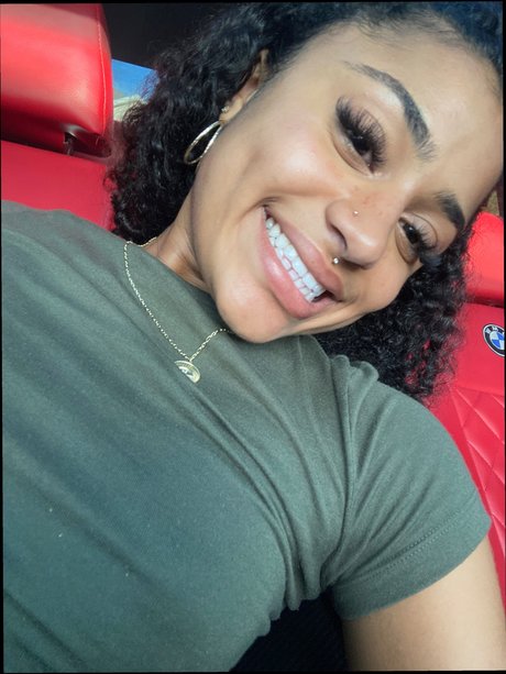 Somy pornstar top image